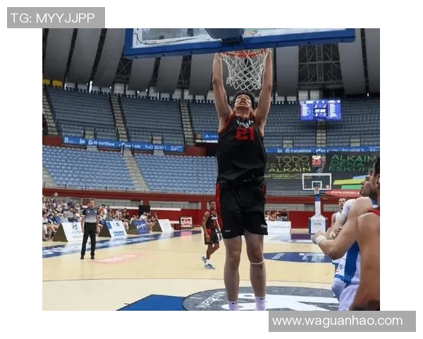 余嘉豪的成长之路:从少年篮球梦到职业赛场的辉煌历程 余嘉豪的成长之路:从少年篮球梦到职业赛场的辉煌历程