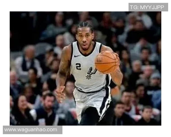 多伦多猛龙与活塞激战正酣球迷期待精彩对决与惊喜表现 多伦多猛龙与活塞激战正酣球迷期待精彩对决与惊喜表现