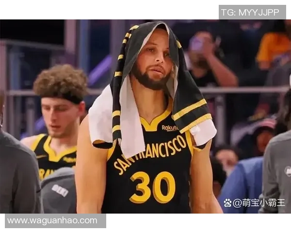 库里与欧文三分对决谁能在关键时刻引领球队走向胜利